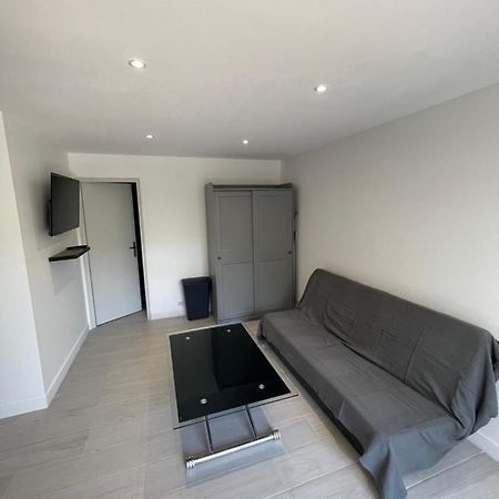 Studio En Bas De Villa Avec Piscine Proche Bord De Mer กาญเนอ-ซูร์-แมร์ ภายนอก รูปภาพ